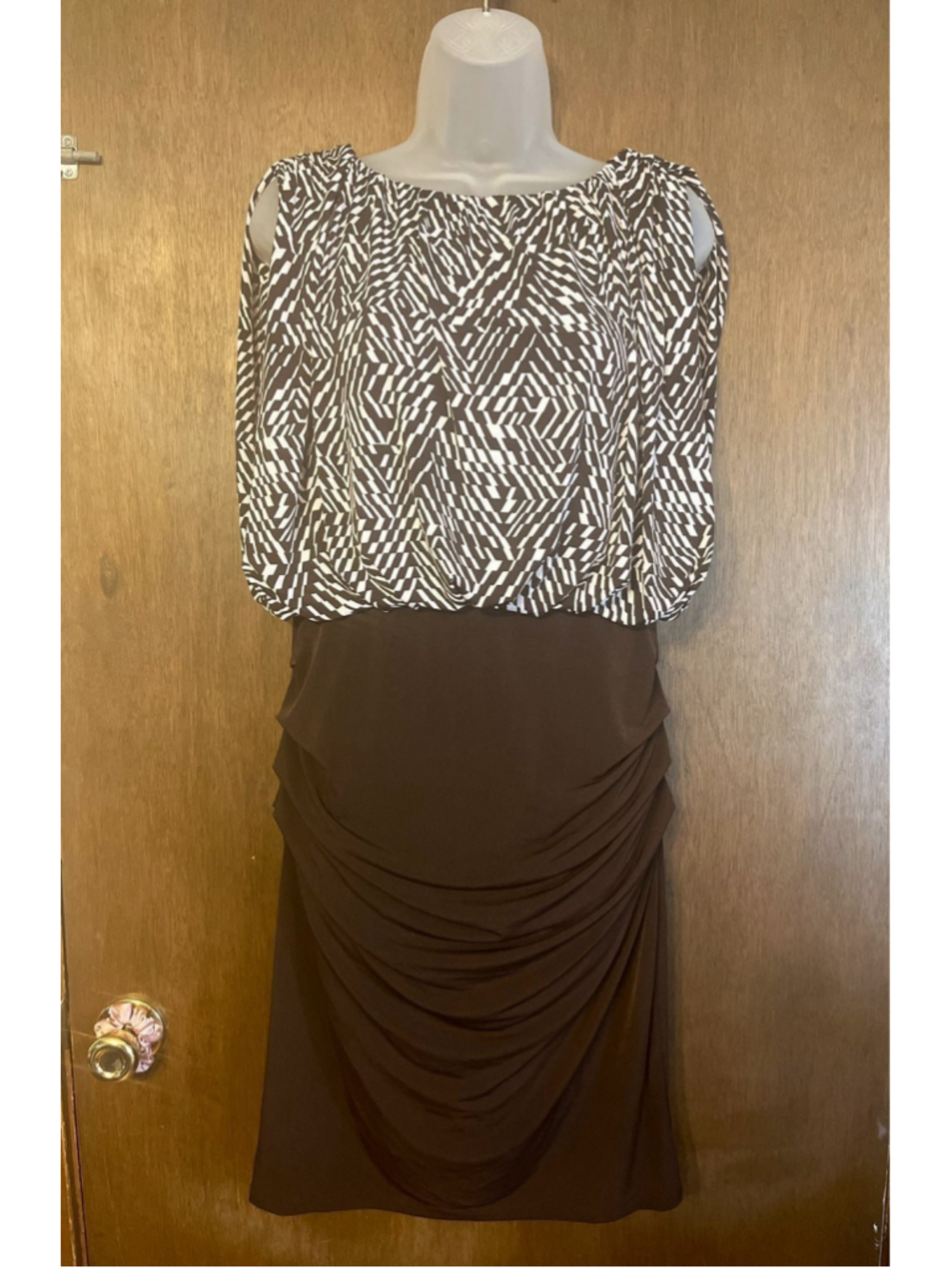 Valerie Bertinelli Corporate Chic printed Women's Dress Earth-tones & Ruched